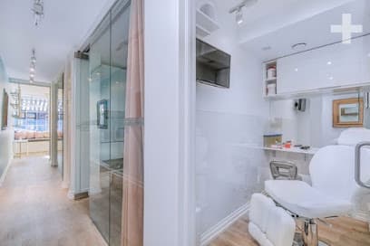 Clinique De Mode | Leslieville