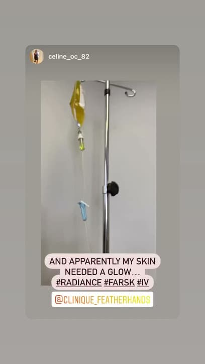 Clinique Featherhands