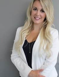 Dr. Magalie Richard
