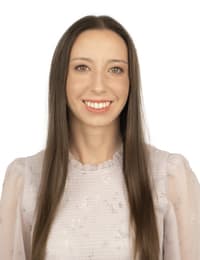 Dr. Sarah Capetola