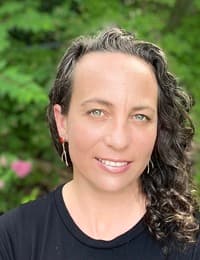 Lindsay Victor