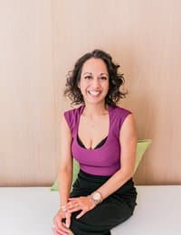 Dr. Amita Sachdev, (RN), ND