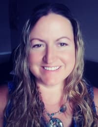 Dr. Stephanie Farwell