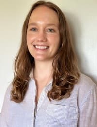 Dr. Anna Bullen
